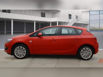 Used Vauxhall Astra 2013 for sale - 77945512: Photo