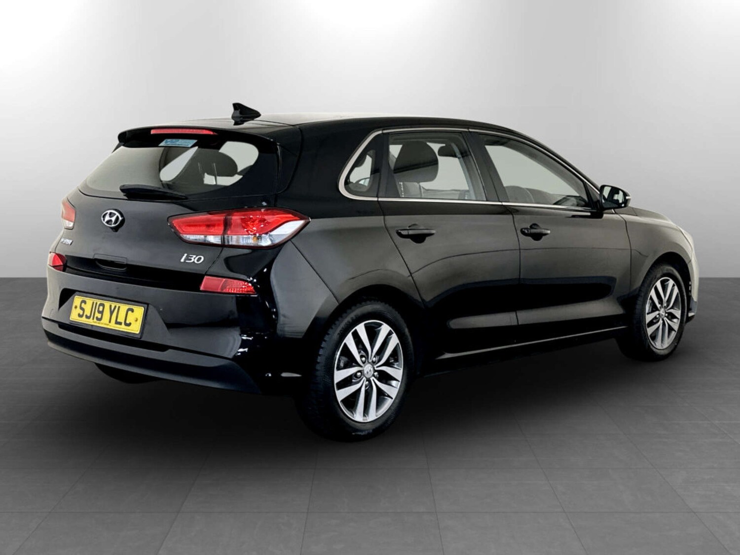 Used Hyundai i30 2019 for sale - 77643228: Photo 10