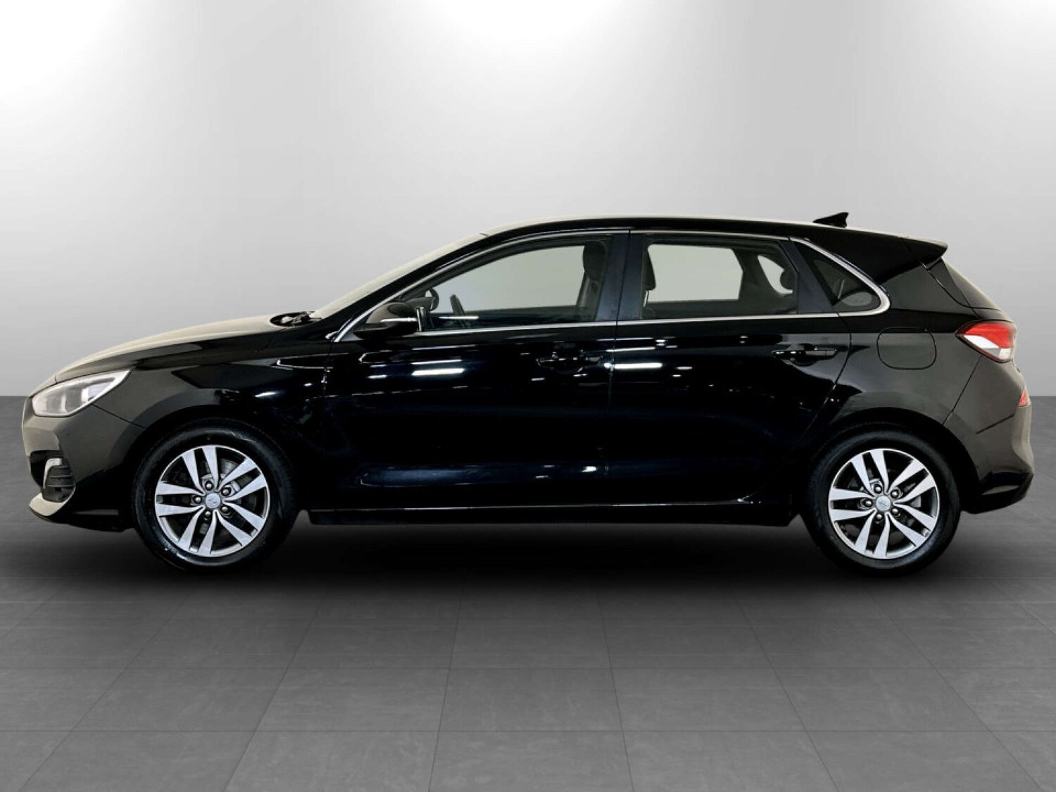 Used Hyundai i30 2019 for sale - 77643228: Photo 7