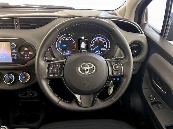 Used Toyota Yaris 2017 for sale - 76266054: Photo 16