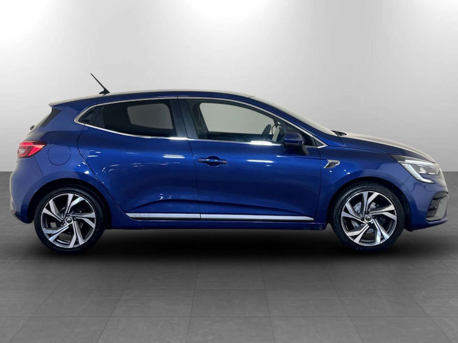 Used Renault Clio 2019 for sale - 77272738: Photo 11