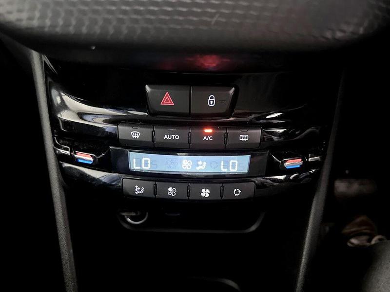 Used Peugeot 2008 2018 for sale - 76046479: Photo 25