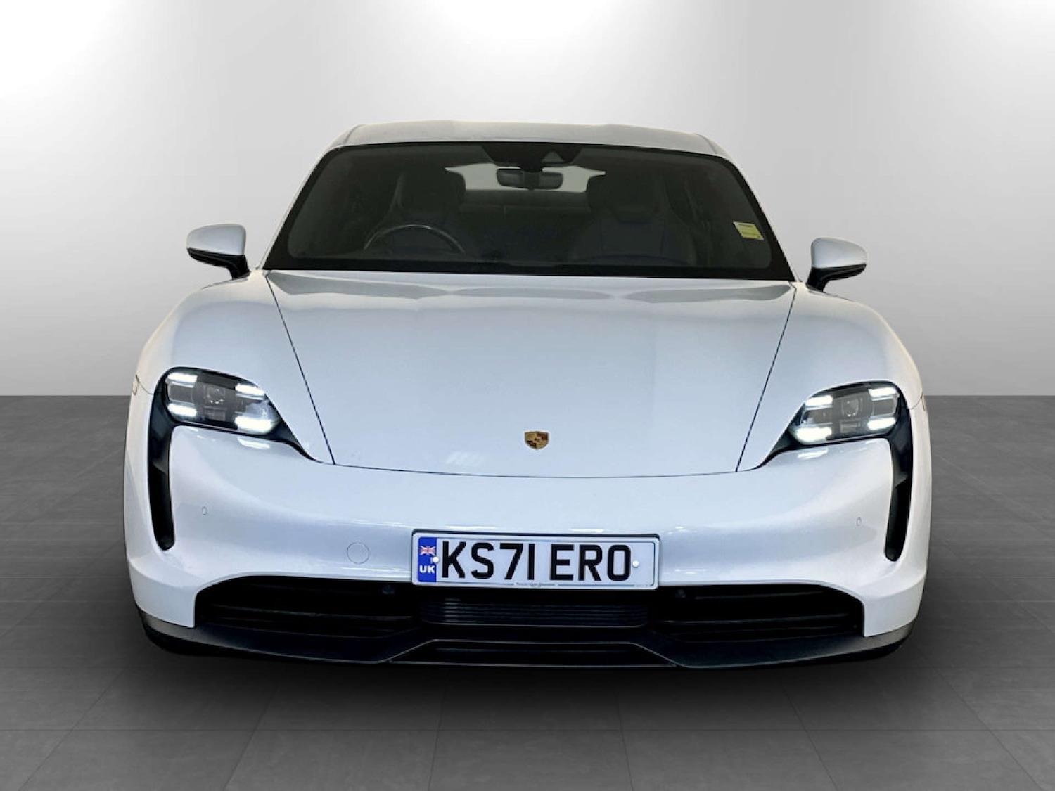 Used Porsche Taycan 2022 for sale - 77259117: Photo 5