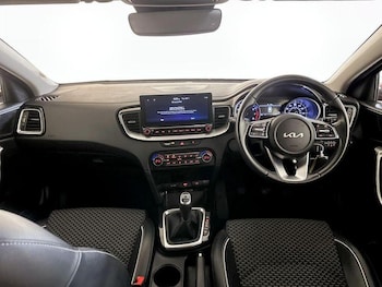 Used Kia Ceed 2023 for sale - 76500641: Photo