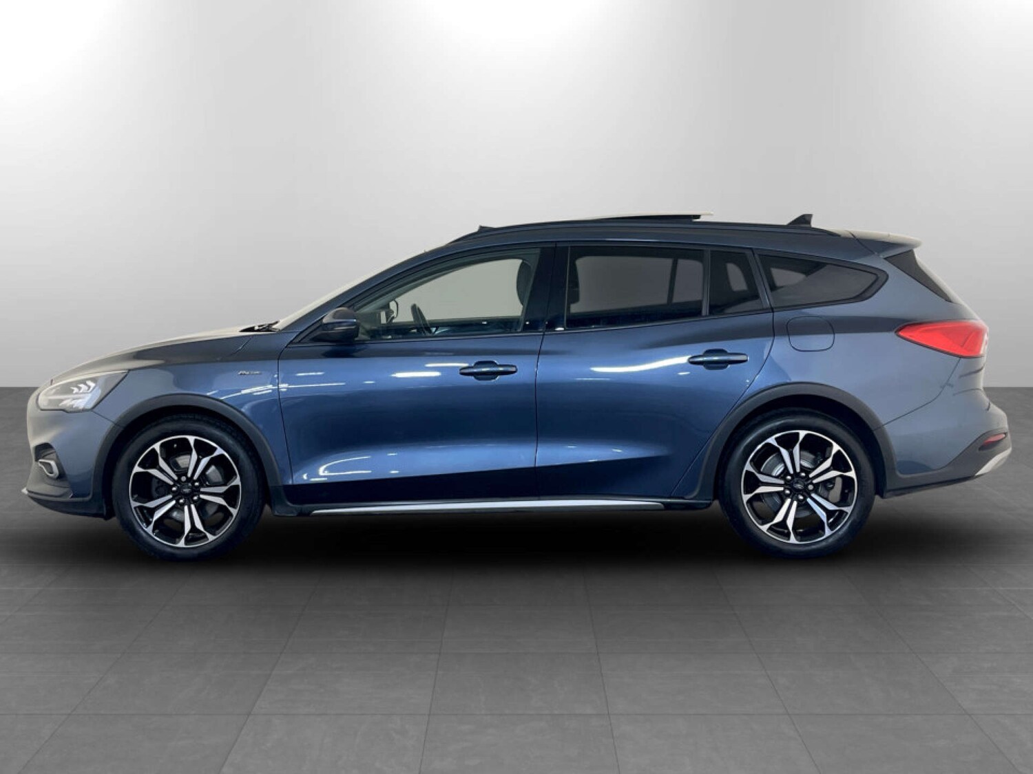 Used Ford Focus 2022 for sale - 77409043: Photo 7