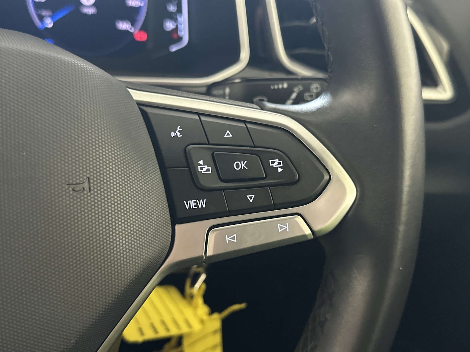 Used Volkswagen T-Roc 2024 for sale - 77905926: Photo 20