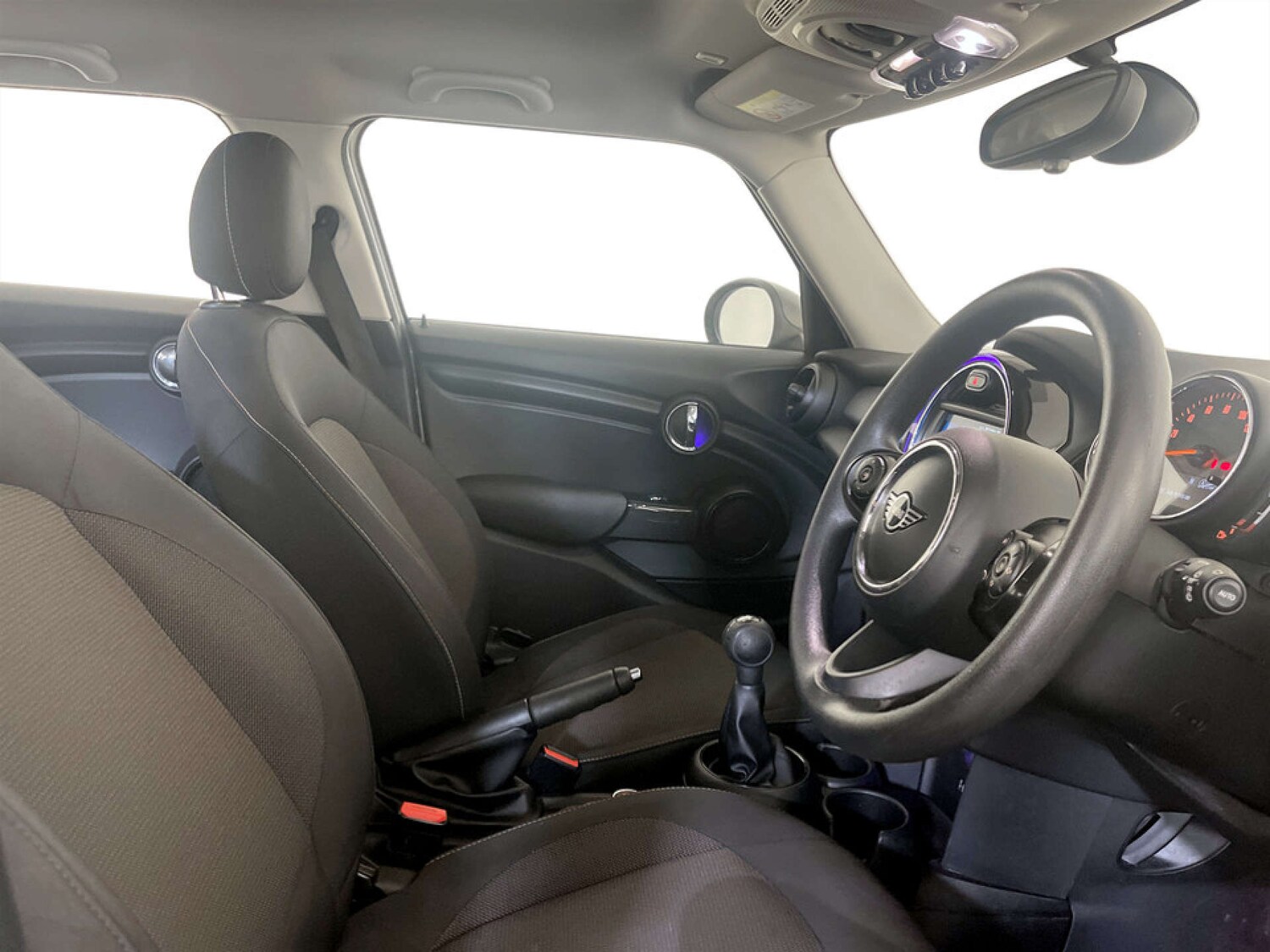 Used MINI Hatch 2019 for sale - 77700909: Photo 13