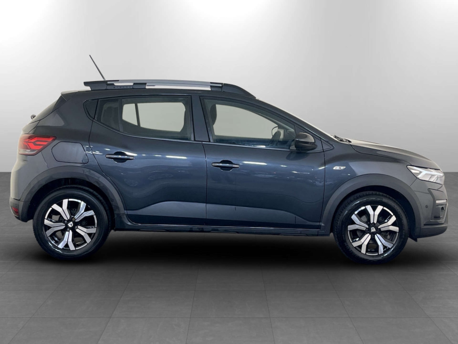 Used Dacia Sandero Stepway 2022 for sale - 77506896: Photo 10