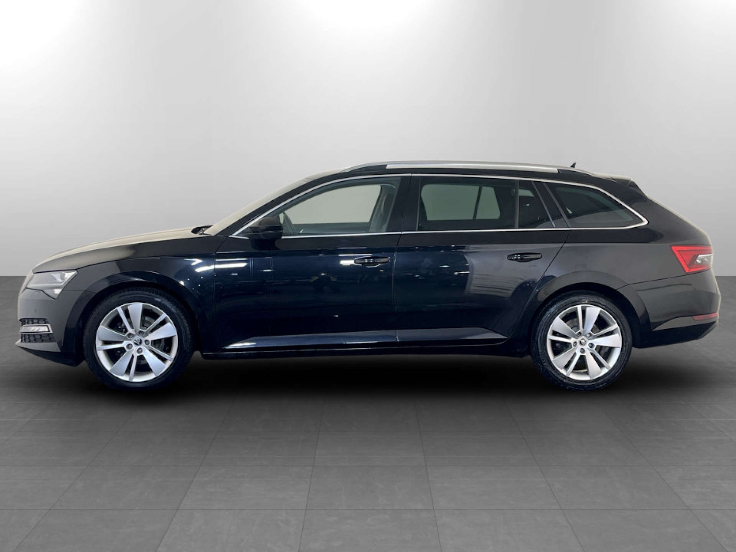 Used Skoda Superb 2021 for sale - 77591961: Photo 7
