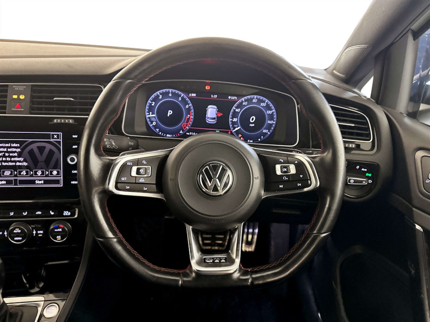 Used Volkswagen Golf 2017 for sale - 77185479: Photo 16