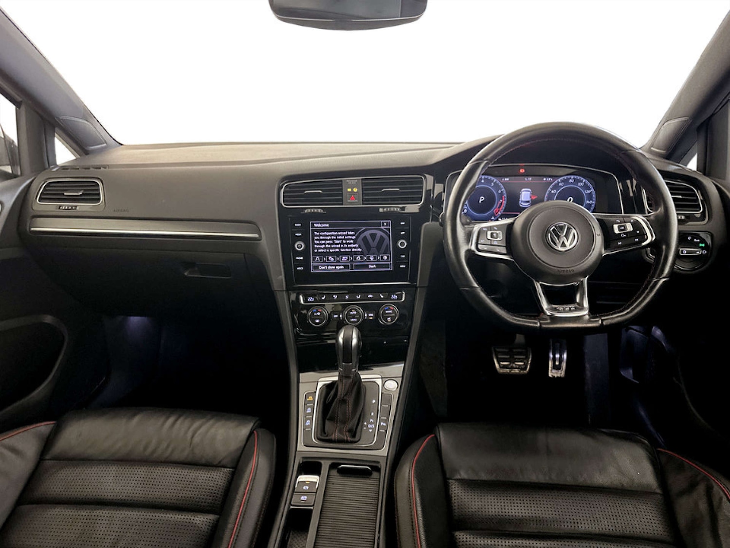 Used Volkswagen Golf 2017 for sale - 77185479: Photo 3