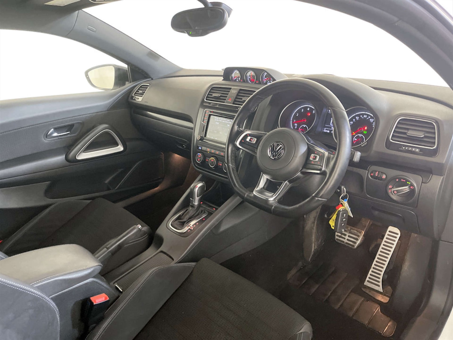 Used Volkswagen Scirocco 2018 for sale - 77578147: Photo 15