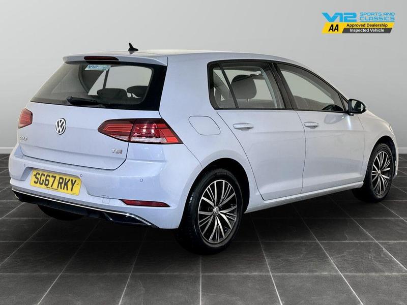 Used Volkswagen Golf 2017 for sale - 76568672: Photo 10