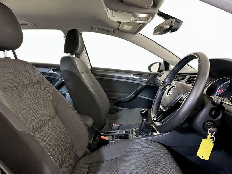 Used Volkswagen Golf 2017 for sale - 76568672: Photo 13