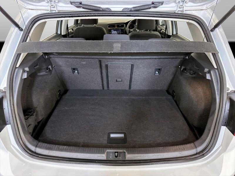 Used Volkswagen Golf 2017 for sale - 76568672: Photo 15