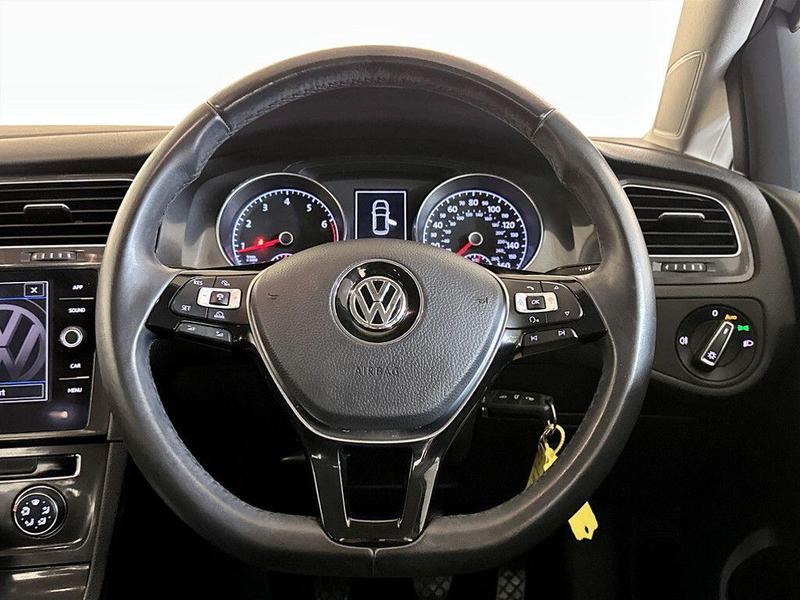 Used Volkswagen Golf 2017 for sale - 76568672: Photo 17