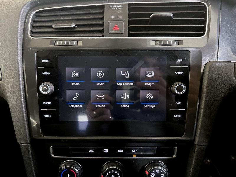 Used Volkswagen Golf 2017 for sale - 76568672: Photo 24