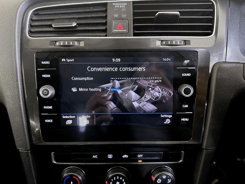 Used Volkswagen Golf 2017 for sale - 76568672: Photo 25