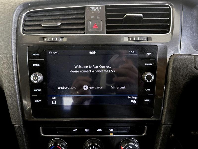 Used Volkswagen Golf 2017 for sale - 76568672: Photo 26