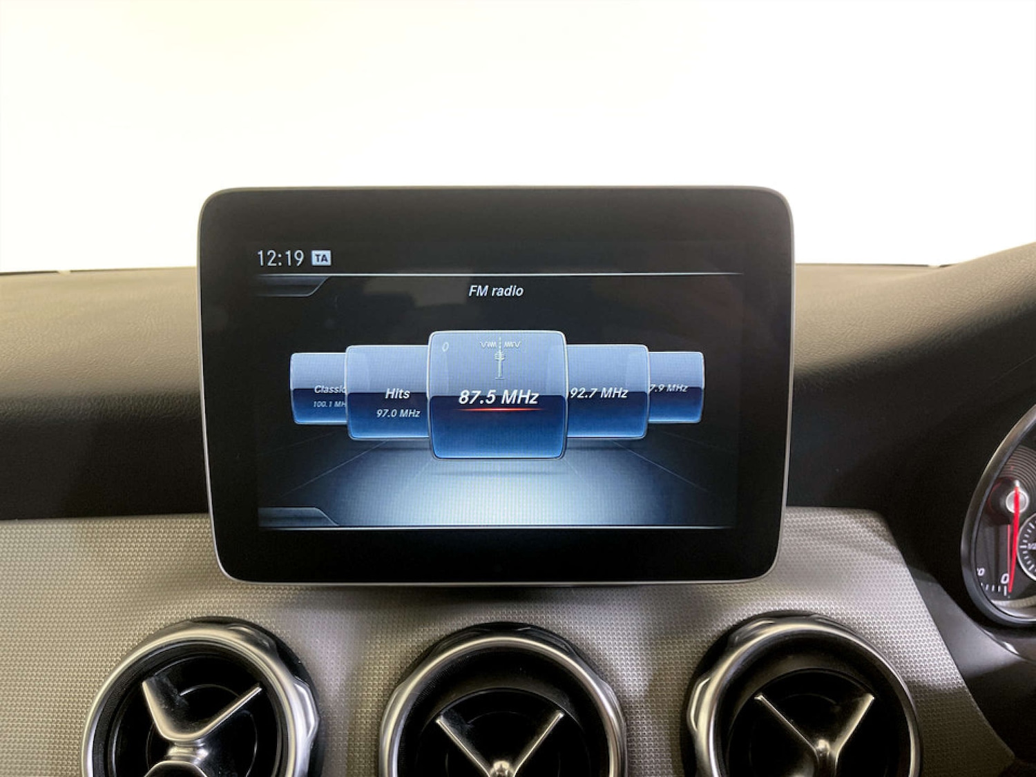 Used Mercedes-Benz GLA 2019 for sale - 77185446: Photo 22