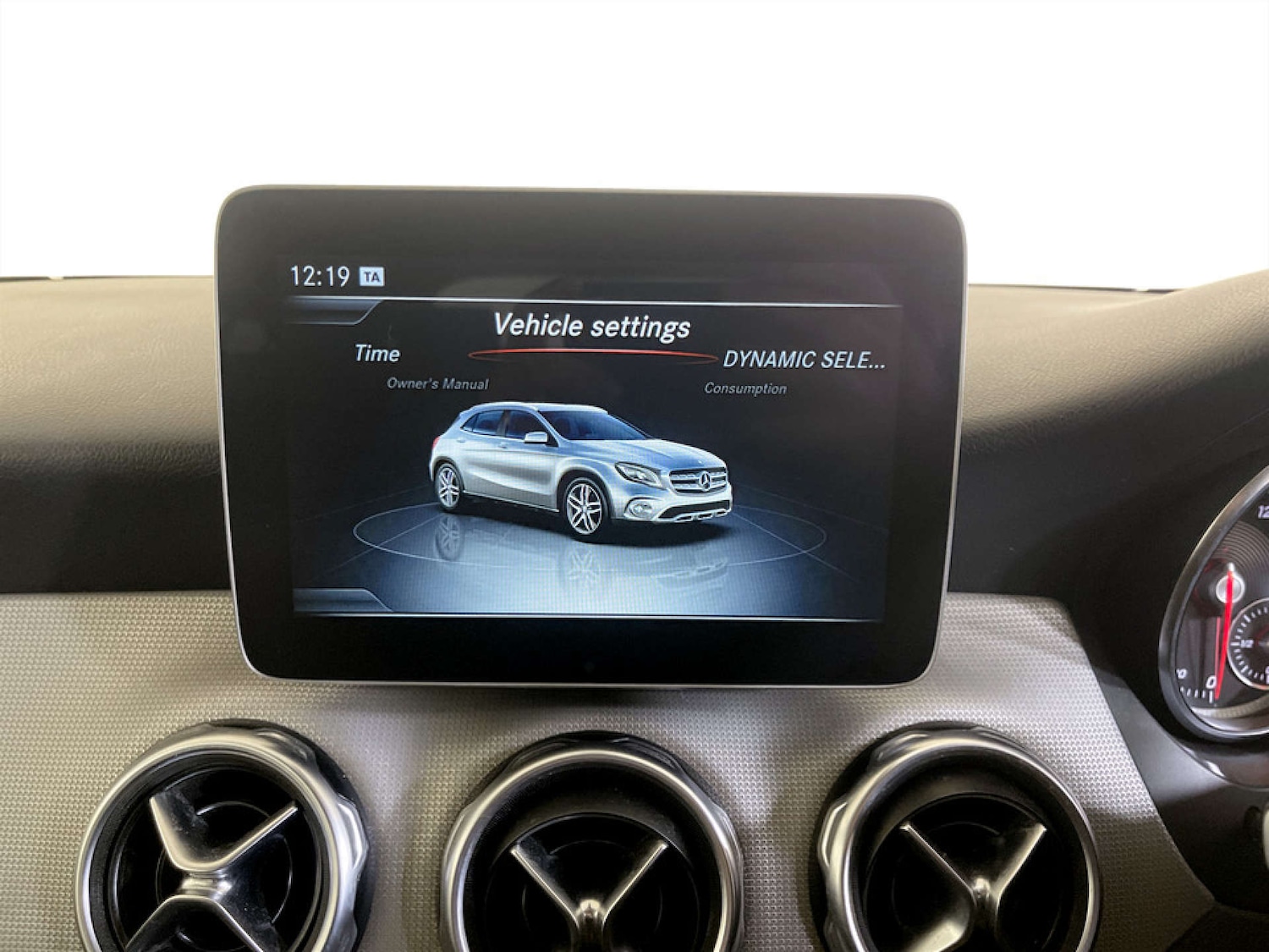 Used Mercedes-Benz GLA 2019 for sale - 77185446: Photo 23