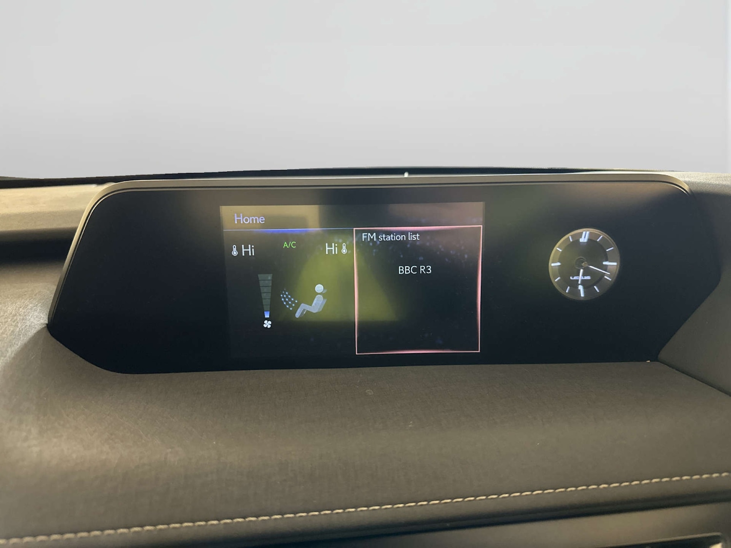 Used Lexus UX 2023 for sale - 77915403: Photo 22