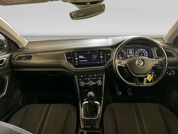 Used Volkswagen T-Roc 2019 for sale - 79296742: Photo