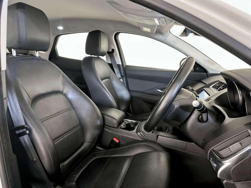 Used Jaguar E-Pace 2019 for sale - 76286899: Photo 13