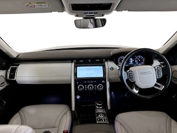 Used Land Rover Discovery 2018 for sale - 77271555: Photo