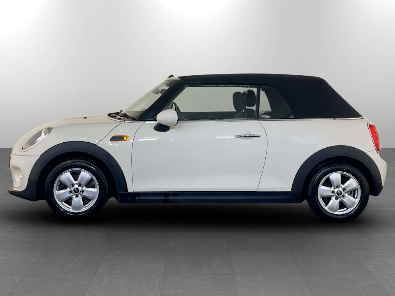 Used MINI Convertible 2017 for sale - 77259147: Photo 7