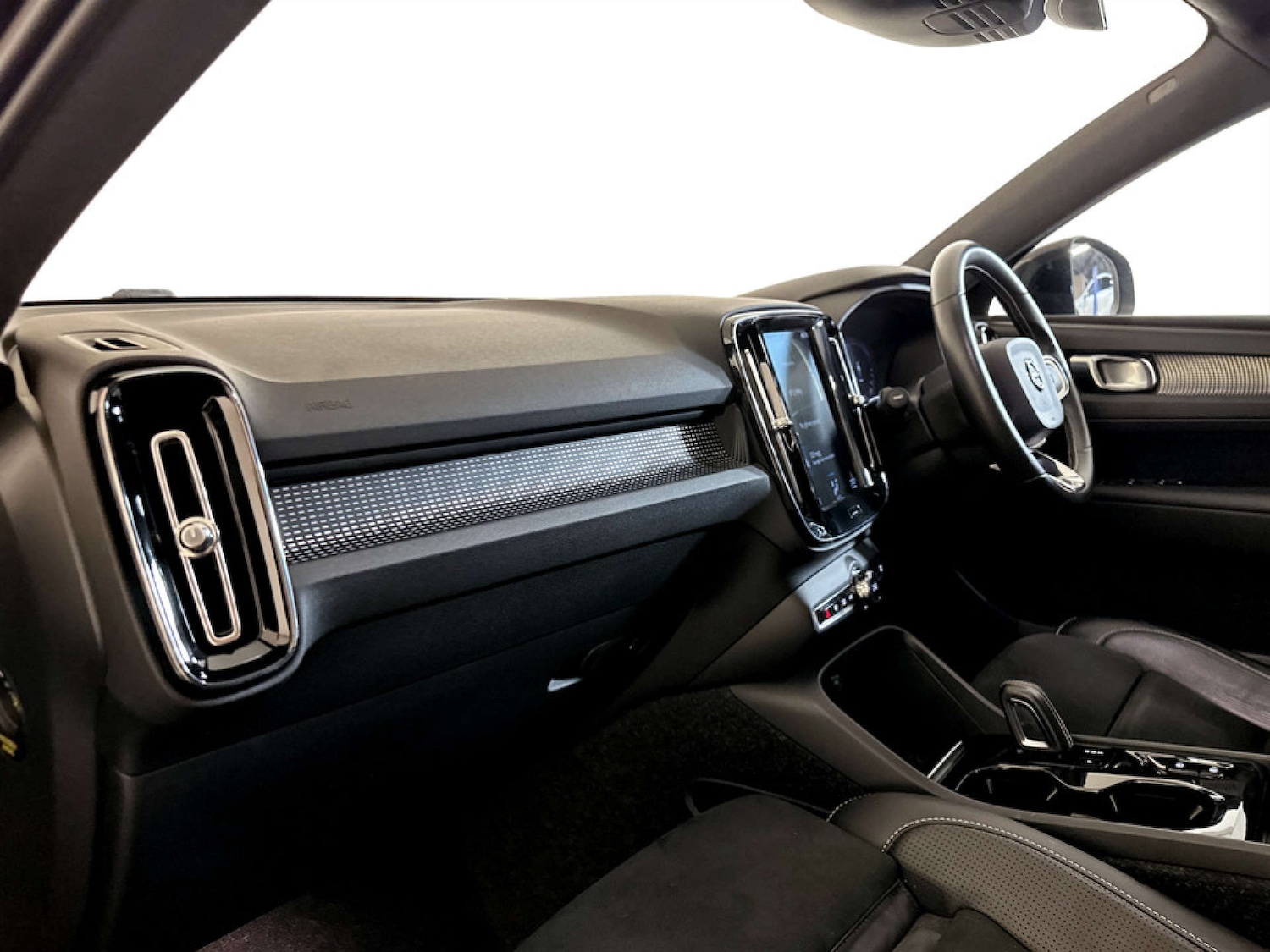 Used Volvo XC40 2020 for sale - 77420210: Photo 11