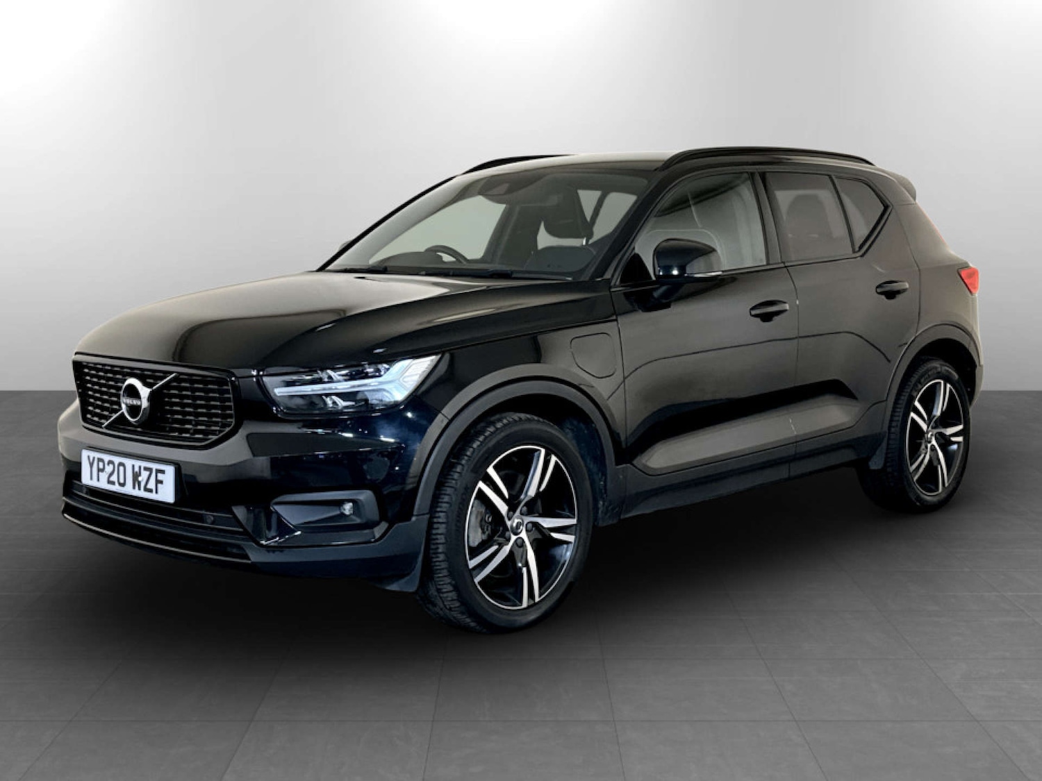 Used Volvo XC40 2020 for sale - 77420210: Photo 5
