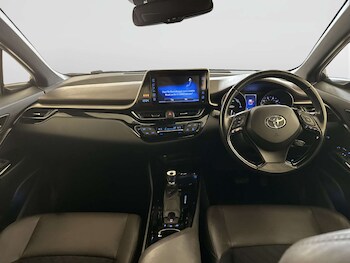 Used Toyota C-HR 2018 for sale - 78511023: Photo