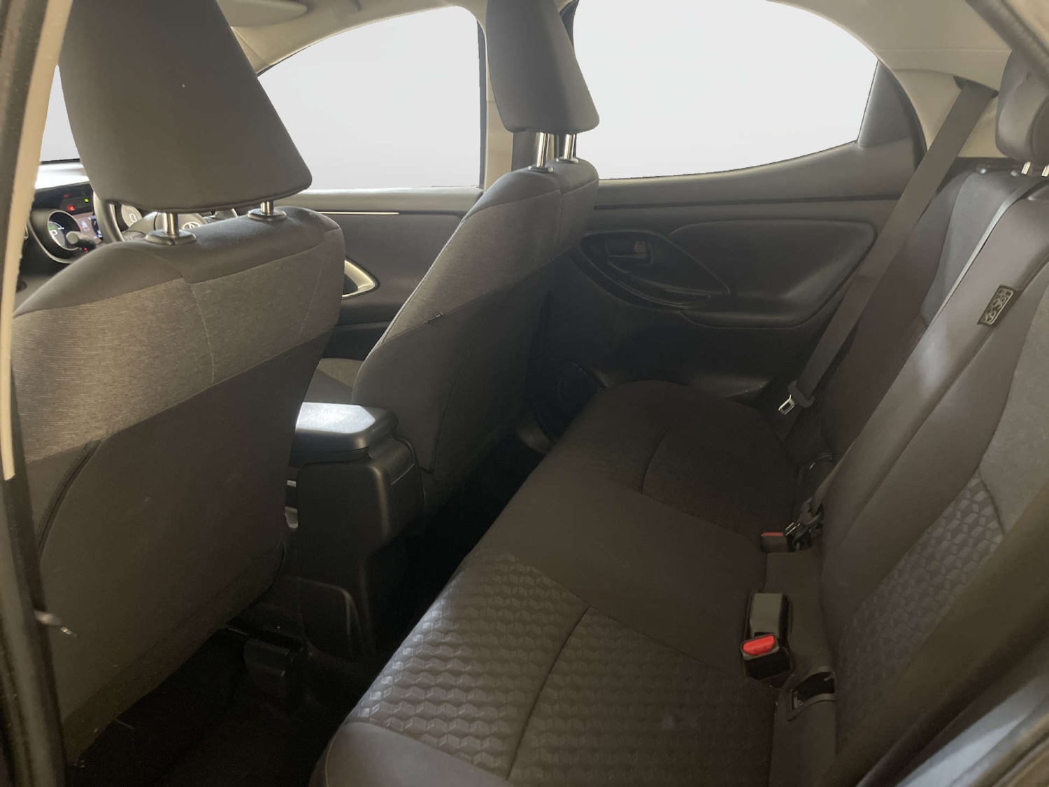 Used Toyota Yaris 2023 for sale - 77915412: Photo 14