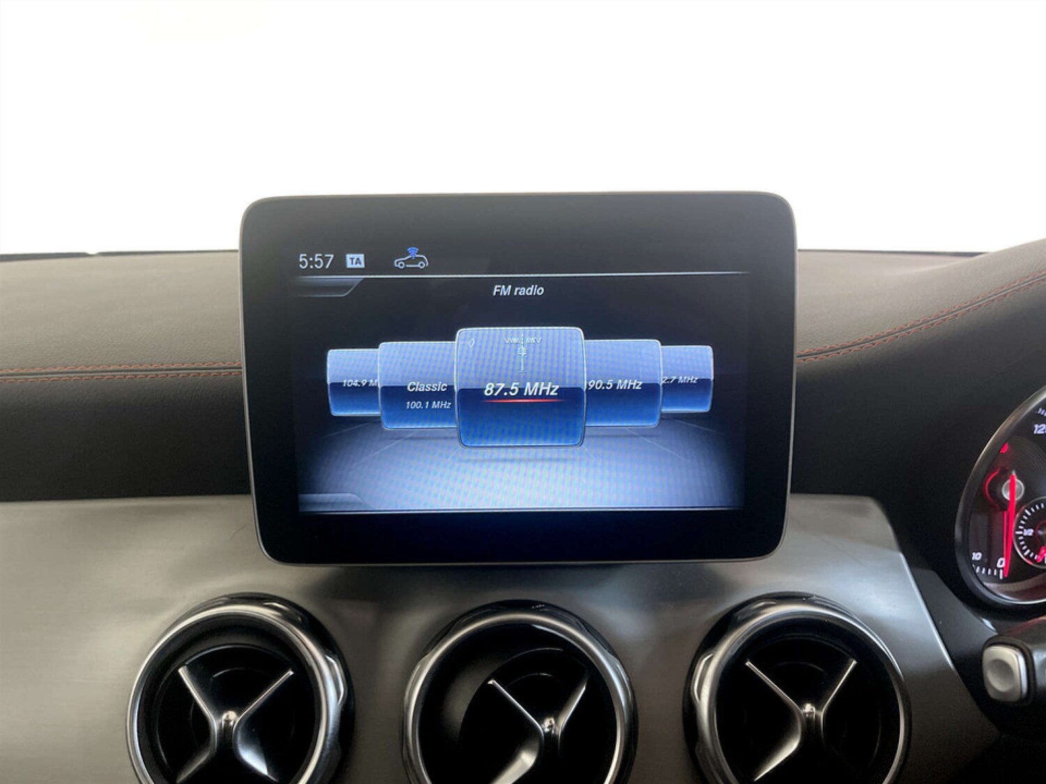 Used Mercedes-Benz GLA 2018 for sale - 77700910: Photo 23