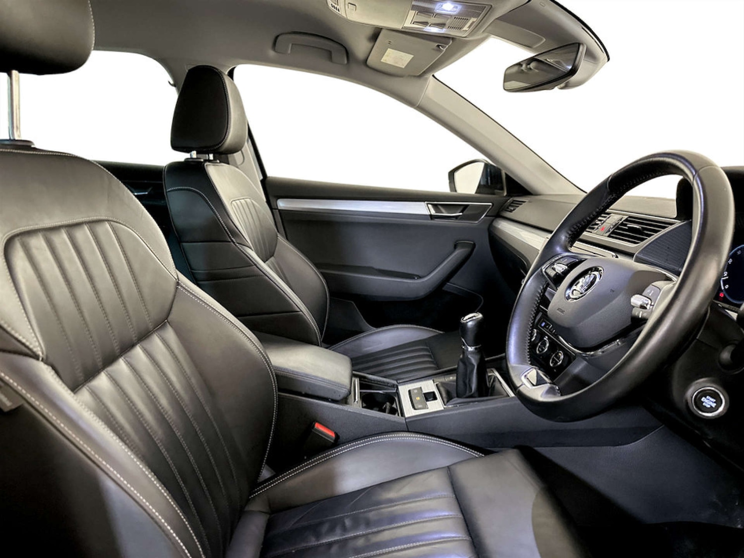 Used Skoda Superb 2023 for sale - 77567818: Photo 13