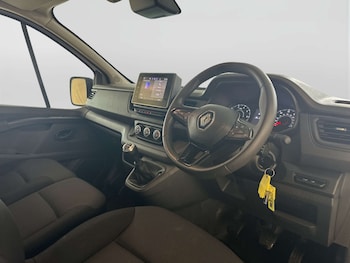 Used Renault Trafic 2023 for sale - 78702825: Photo