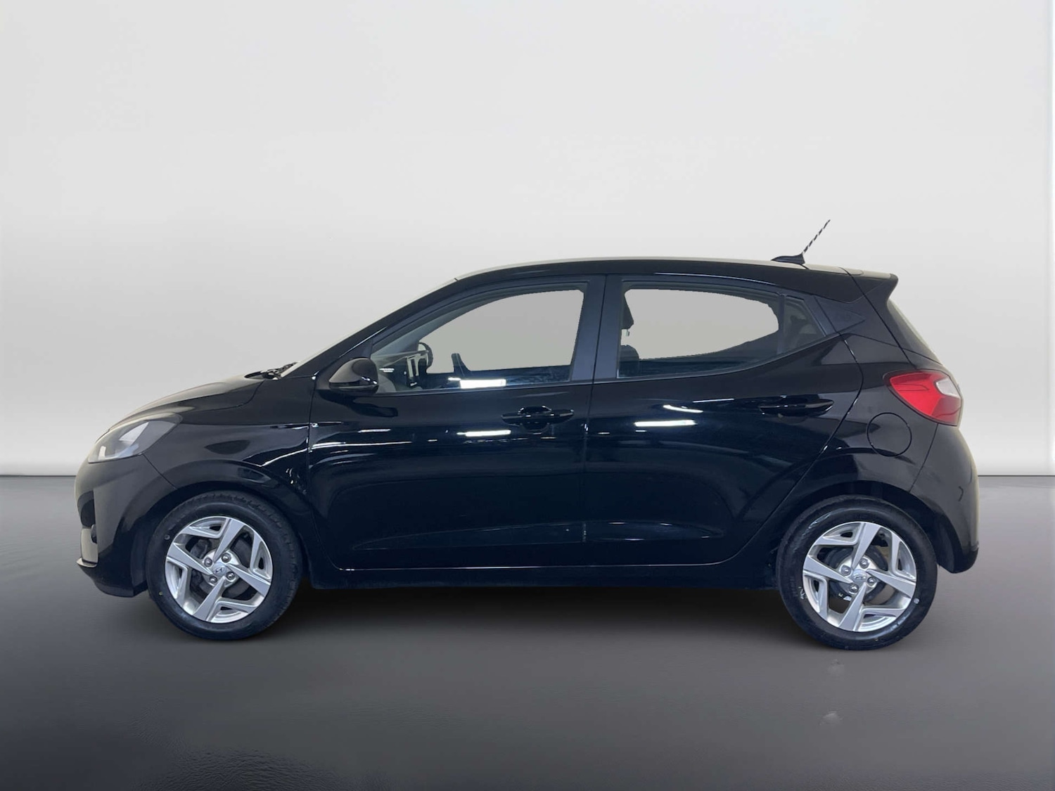 Used Hyundai i10 2023 for sale - 78094486: Photo 7
