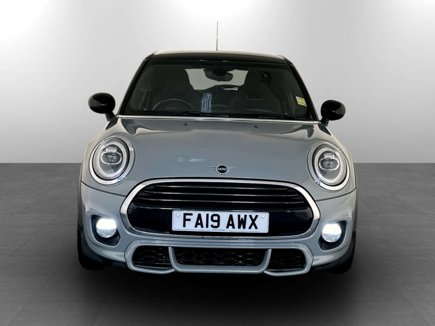 Used MINI Hatch 2019 for sale - 77185436: Photo 5