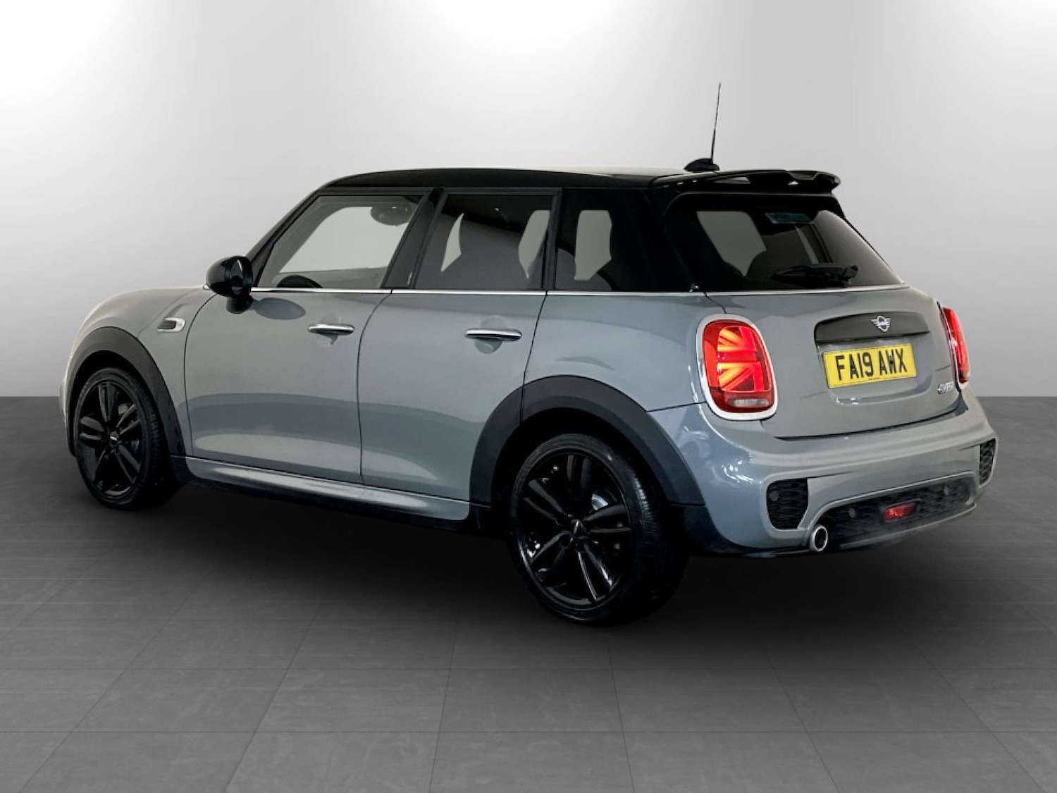 Used MINI Hatch 2019 for sale - 77185436: Photo 8