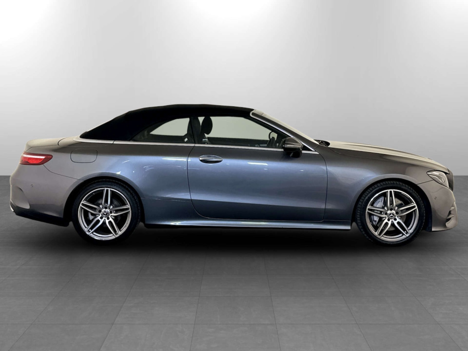 Used Mercedes-Benz E Class 2017 for sale - 77185416: Photo 11