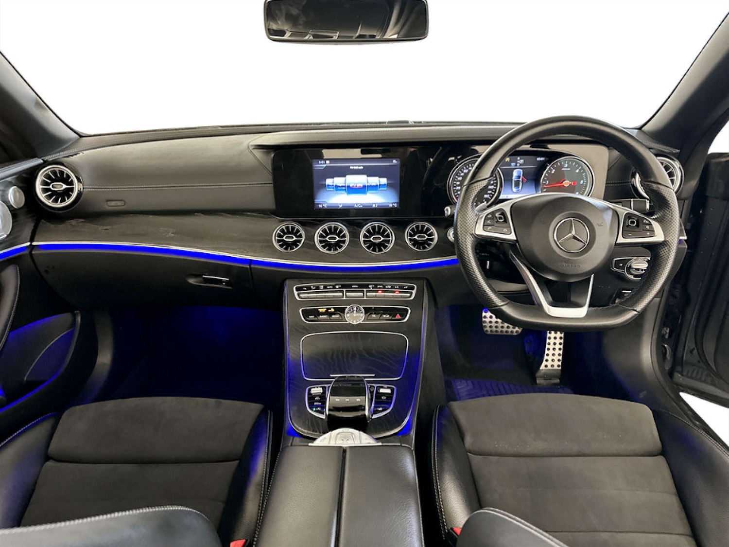 Used Mercedes-Benz E Class 2017 for sale - 77185416: Photo 3