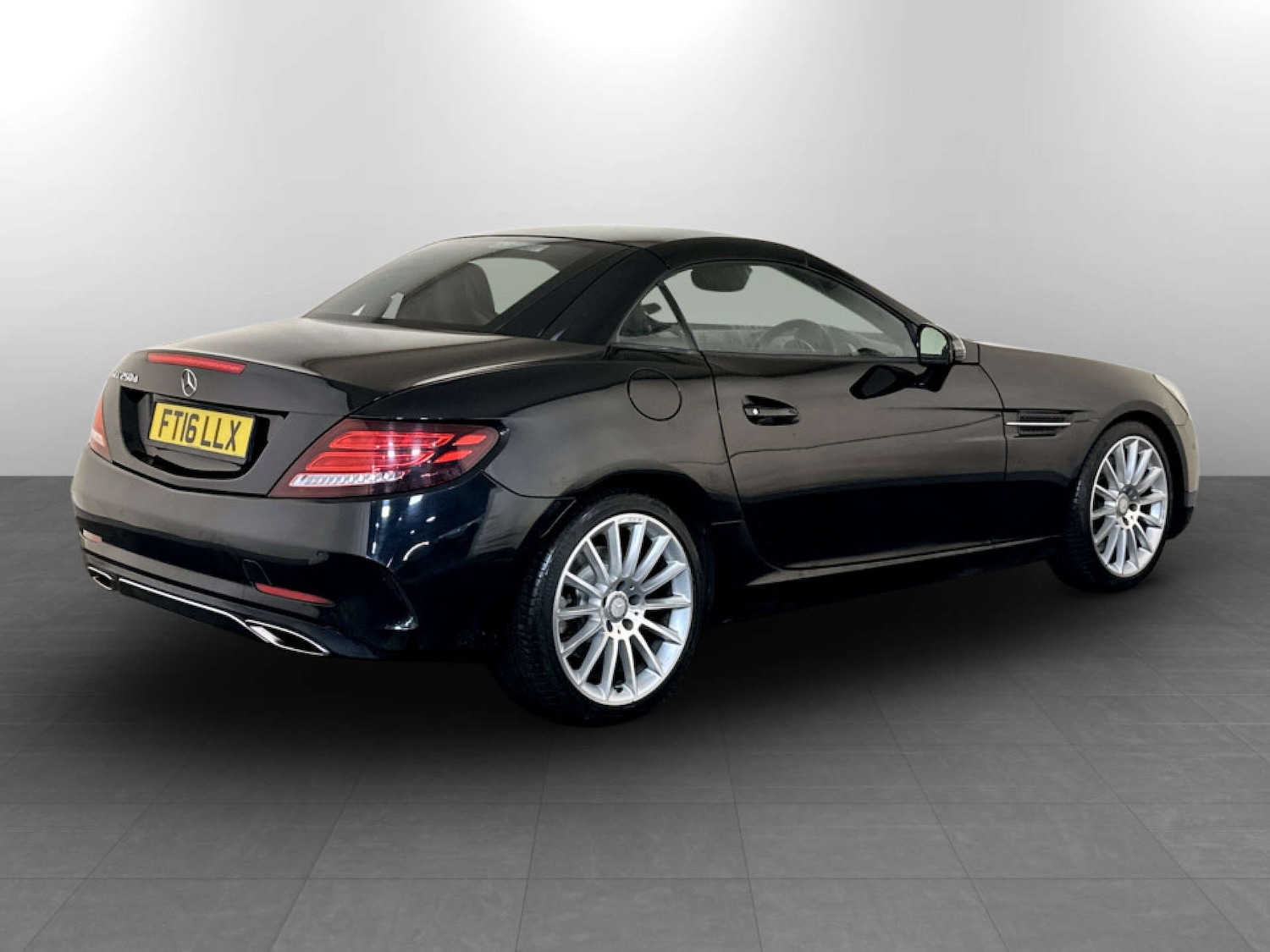 Used Mercedes-Benz SLC 2016 for sale - 77283195: Photo 10