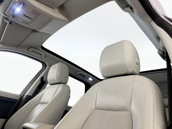 Used Land Rover Discovery Sport 2019 for sale - 76234807: Photo 16