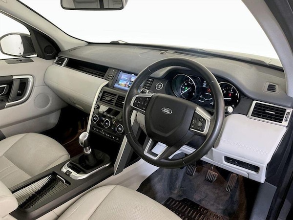 Used Land Rover Discovery Sport 2019 for sale - 76234807: Photo 18