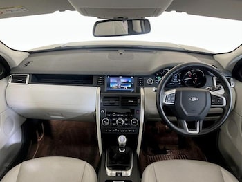 Used Land Rover Discovery Sport 2019 for sale - 76234807: Photo 3