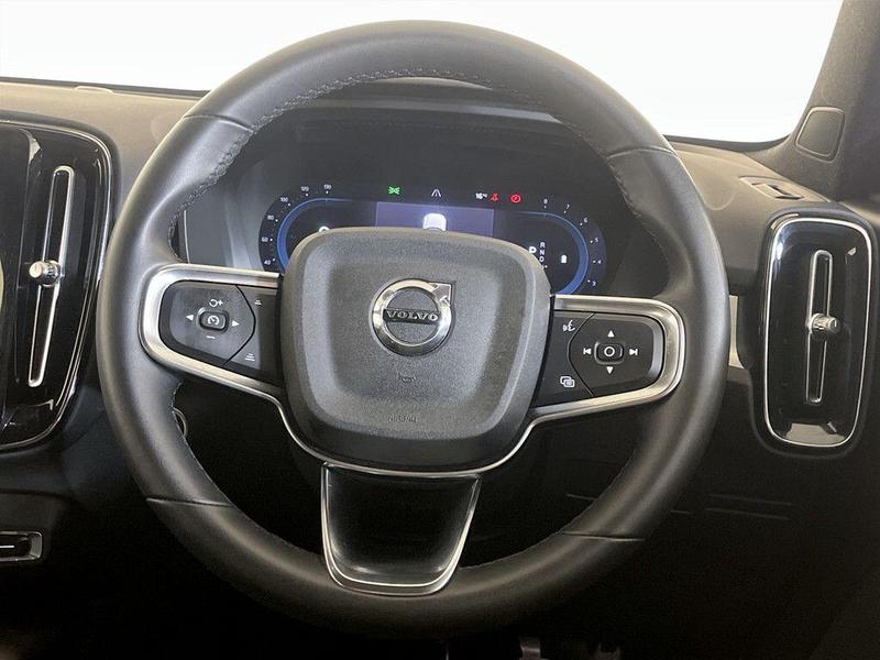 Used Volvo XC40 2022 for sale - 76494691: Photo 16