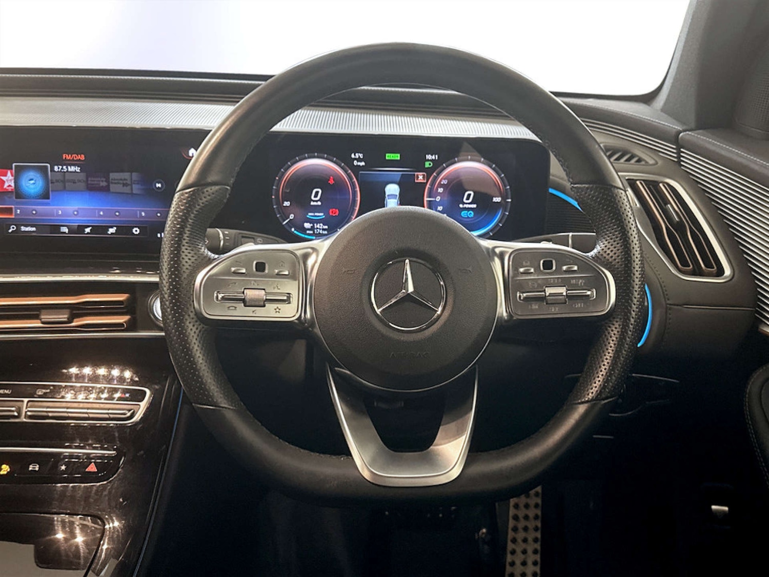 Used Mercedes-Benz EQC 2023 for sale - 77762330: Photo 17