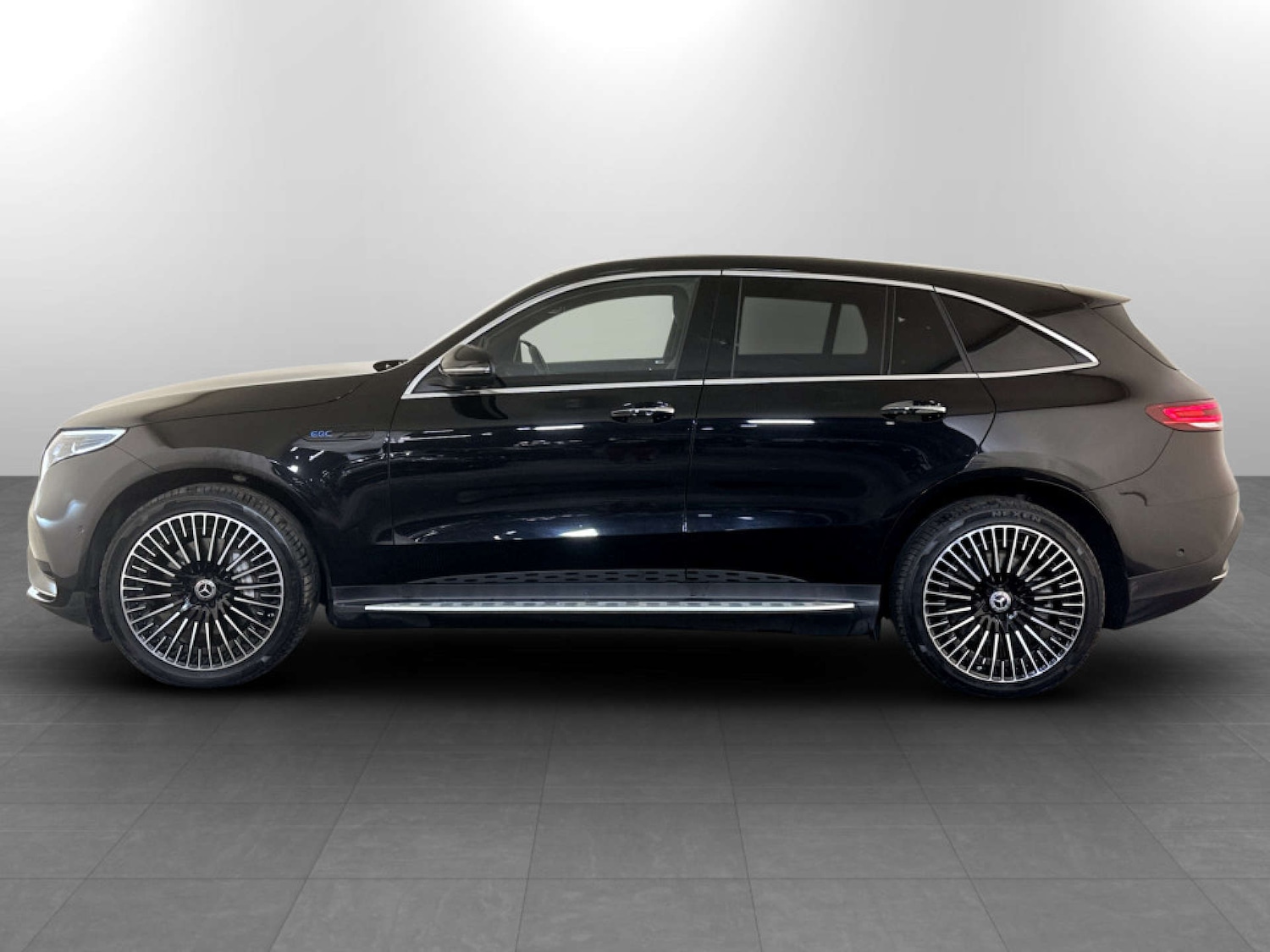 Used Mercedes-Benz EQC 2023 for sale - 77762330: Photo 7