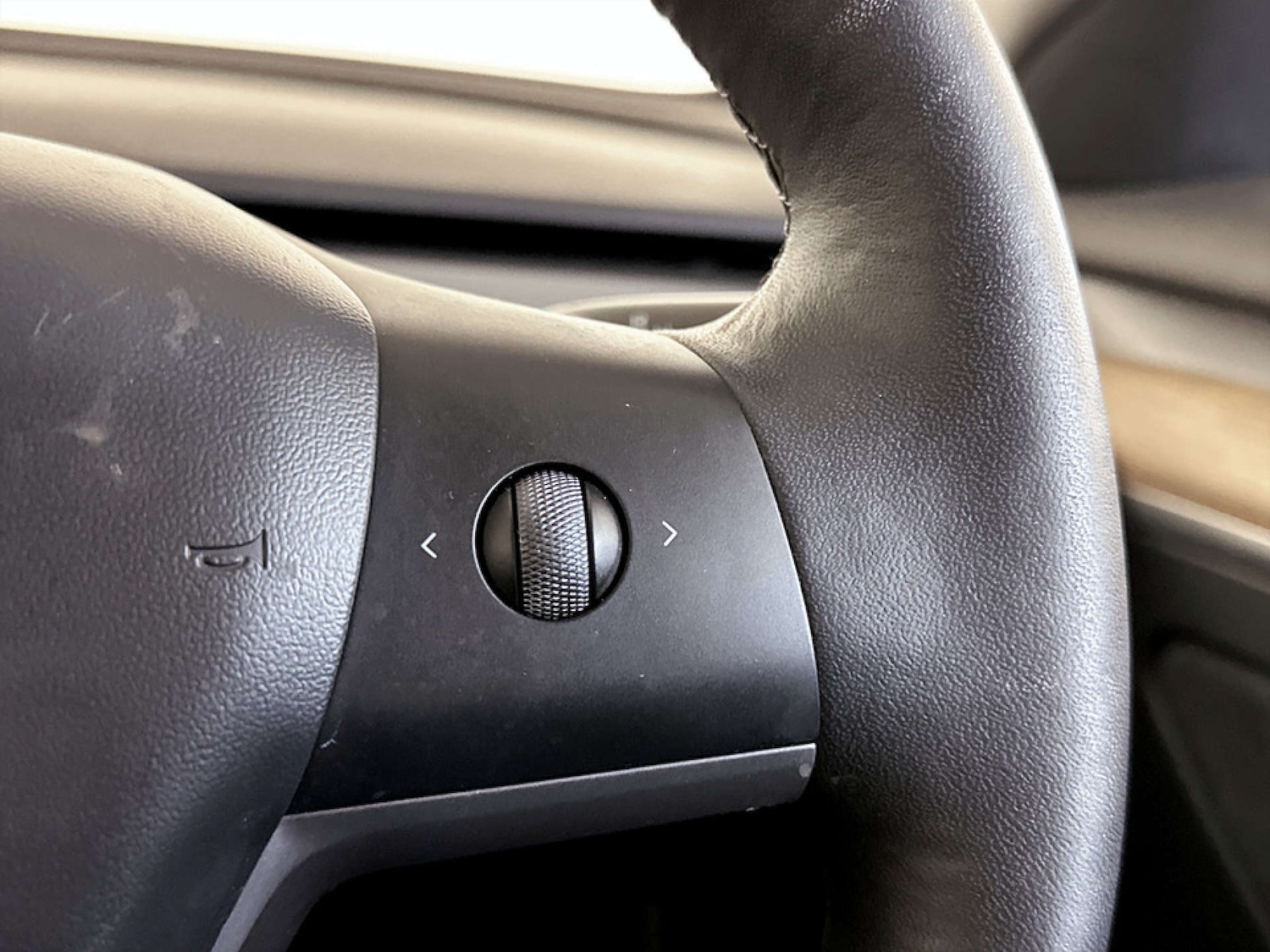 Used Tesla Model 3 2021 for sale - 77408960: Photo 16